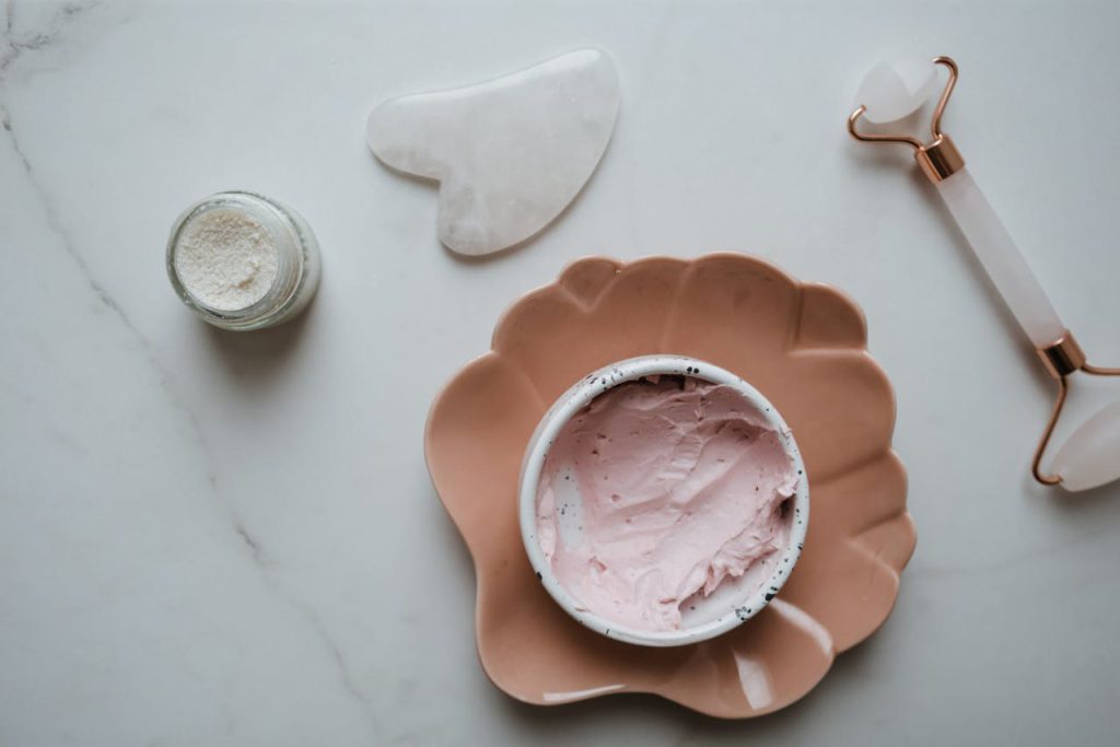 masaż kamieniami gua sha